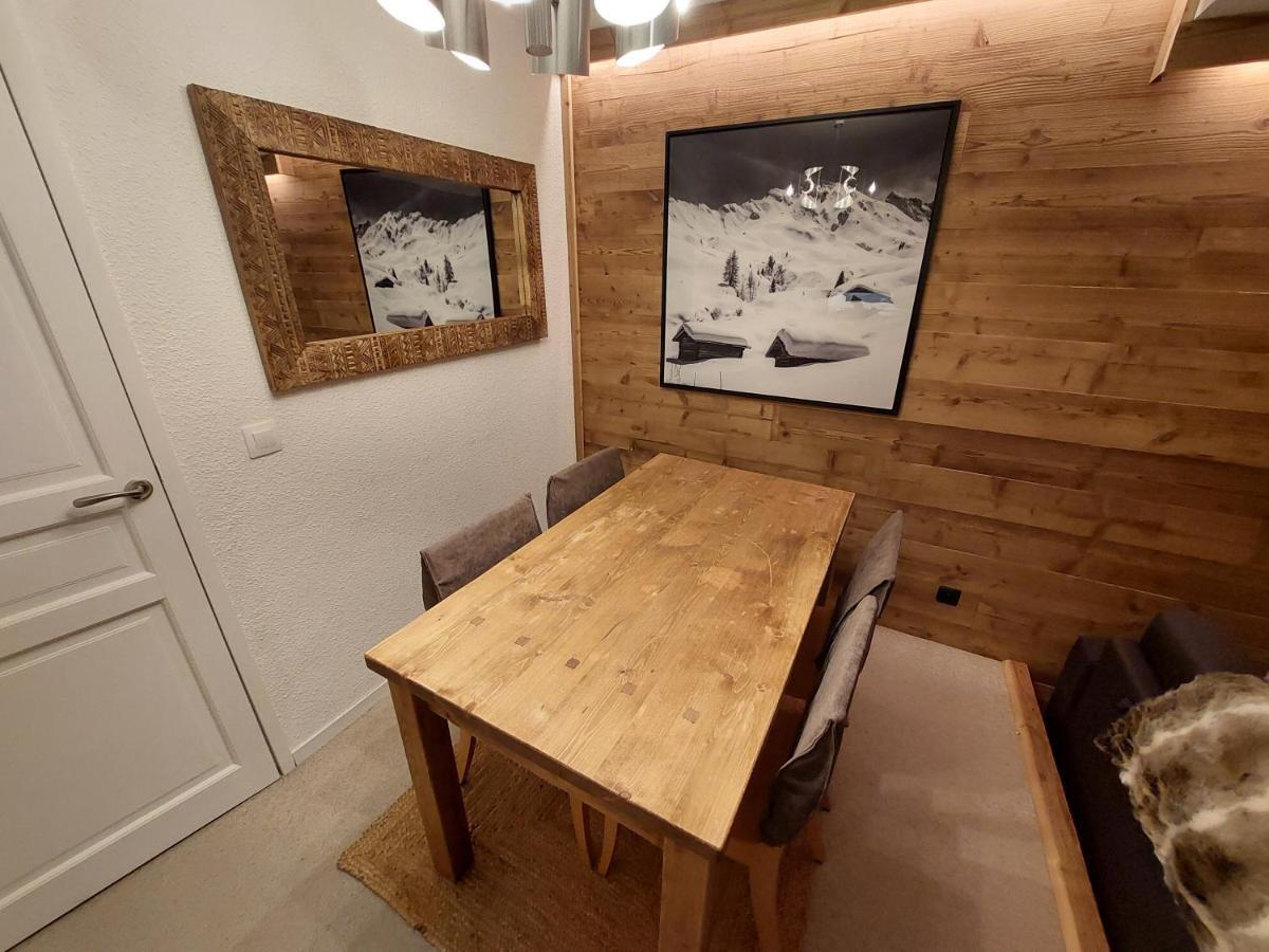 40M2 - Ski Aux Pieds - La Tania - Parking Couvert Eksteriør billede